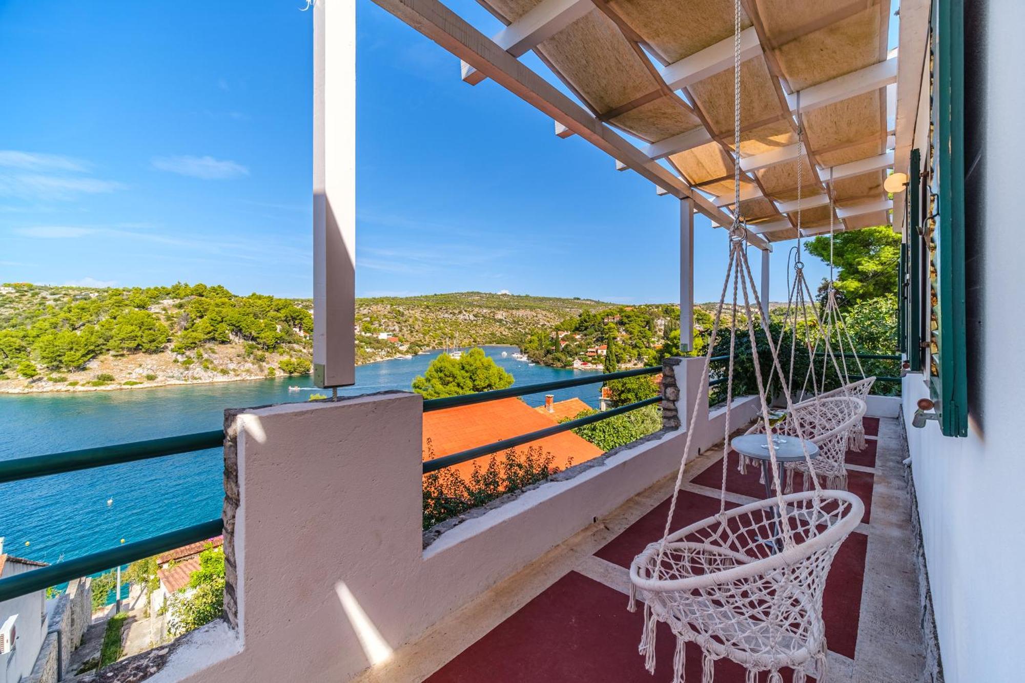 Vila Tudor Bobovisca Экстерьер фото