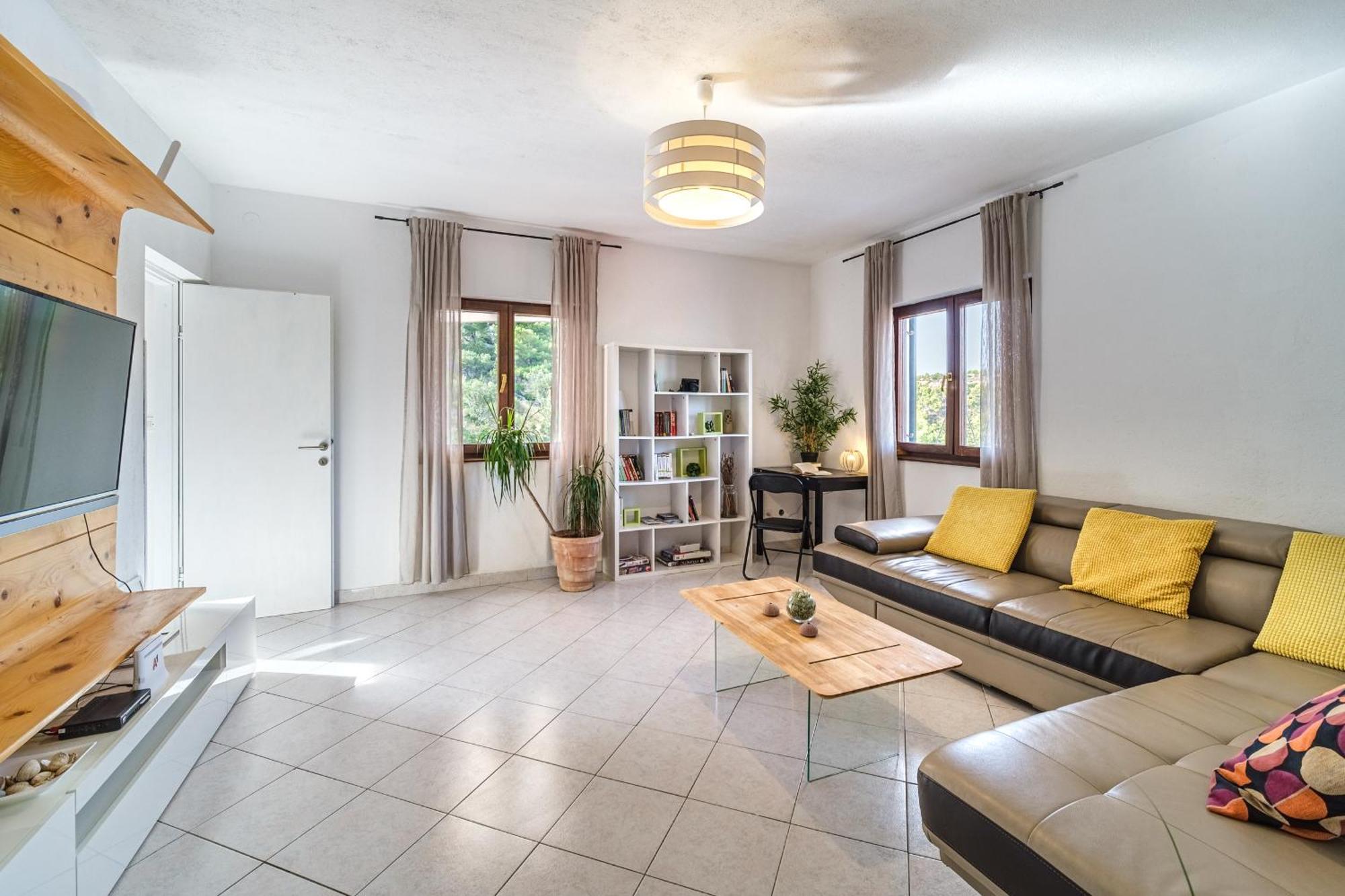 Vila Tudor Bobovisca Экстерьер фото