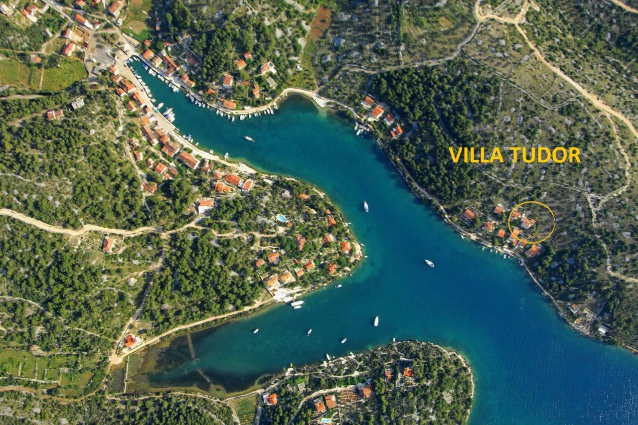 Vila Tudor Bobovisca Экстерьер фото